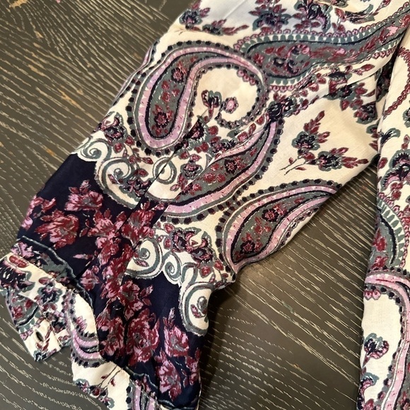 LUCKY Brand lightweight paisley print top, size small - Picture 5 of 12